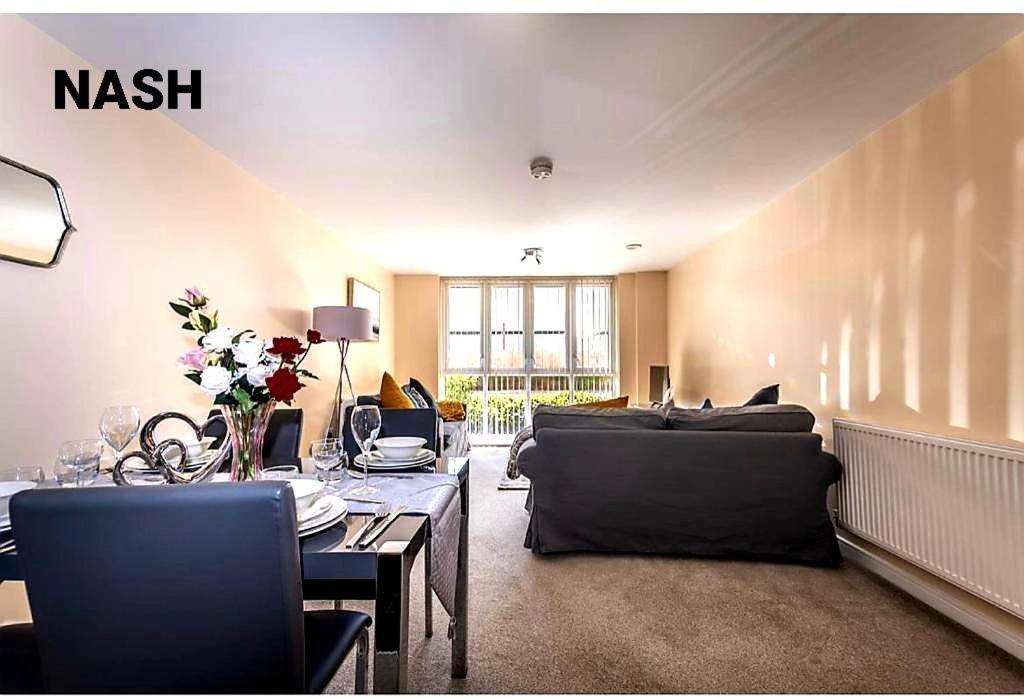 Stylish 2 Bedroom Apartment-Short Term Lets & Serviced Accomodation Редінг Екстер'єр фото